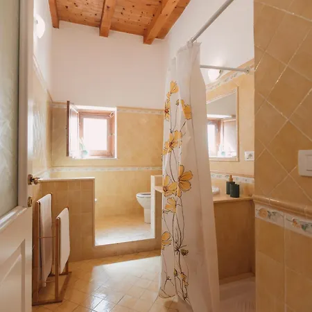 Nyaraló Di Melo Szirakúza