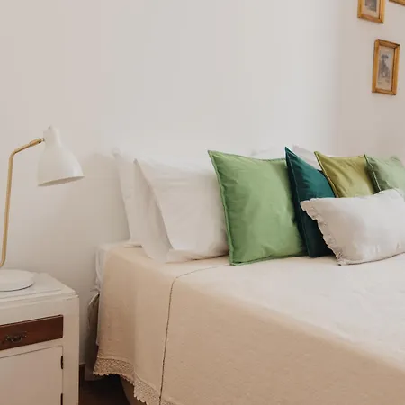 Di Melo Nyaraló Szirakúza